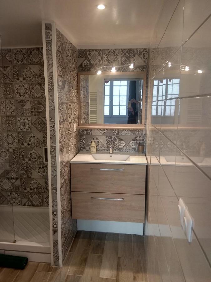 La Maison De Valentino Марсилия Екстериор снимка